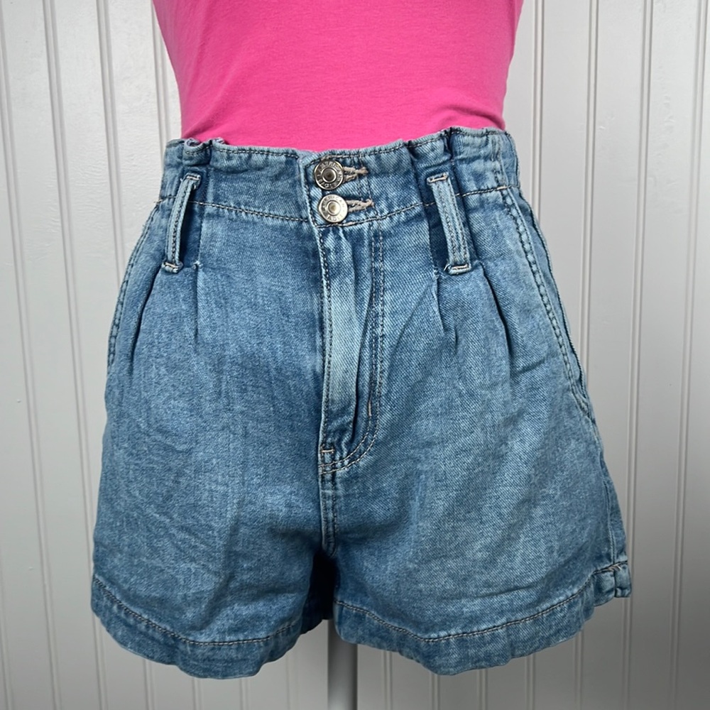American Eagle high waist shorts